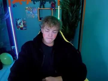 chase_muscular — GOAL: Sexy Dance [722 tokens remaining] Welcome to my room! #18 #new #muscle #young #feet