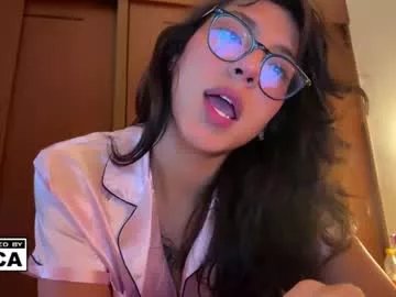 Freechat cutiepiemiu on Chaturbate