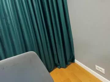 Freechat ehotlovea on Chaturbate