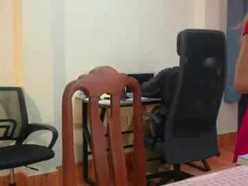 ellcrys — Shhhh! I'm not alone, bored at work, let's cum together! #young #petite #lovense #squirt #cum