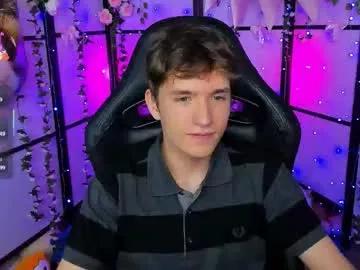 Freechat ethansinful on Chaturbate