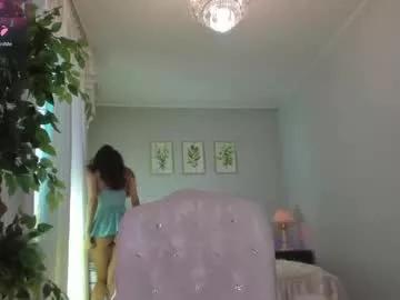 Freechat flower_nicole on Chaturbate