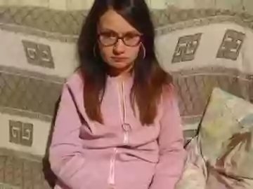 Freechat flowercandydoll on Chaturbate