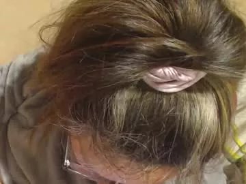 Freechat flowercandydoll on Chaturbate