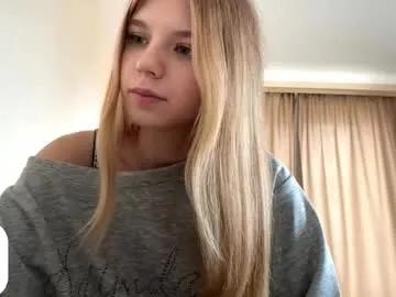 georgietiogangco — Goal : Lick my finger close to camera ^^ Chloee <3 Nice to meet you (Ticket show day today ^^) #new #shy #petite #teen #18 [111 tokens remaining]