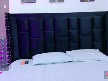 innocenthazel — #18 hot #chubby with tight pussy looking for her #daddy to teach her how to make her pussy squirt//PVT NO RULES/ AT GOAL 8 squirt all over// #bbw #latina [22 tokens remaining]