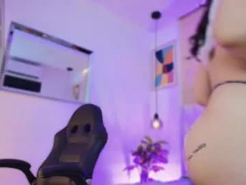 Freechat io_chie_ on Chaturbate