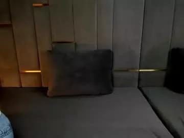 ishtardivine on Chaturbate