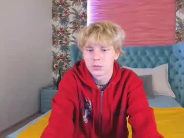 kevinm1lky — jerk for hard 5 min  #bigdick #twink #18 #gay #couple [289 tokens remaining]