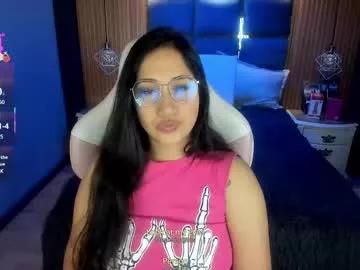 Freechat lauroberts on Chaturbate