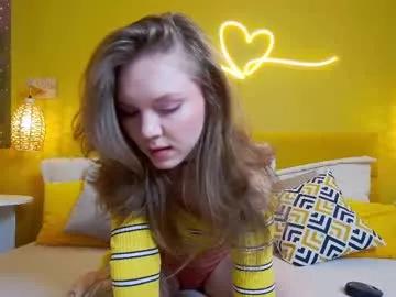Away lessysweety on Chaturbate