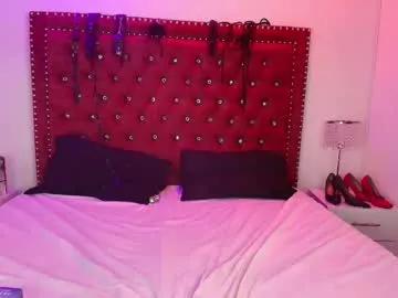 lia_adamsss — Lovense Osci 3 on - Interactive Toy that vibrates with your Tips #milf #amateur #heels #anal #squirt