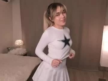 littledream_girl on Chaturbate 