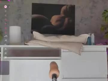 Freechat luckystrikee_ on Chaturbate