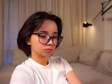 maracommiskey — Hello CB GOALYou want me to get up and show myself><   #new,me #asian #cute #natural #young [27 tokens remaining]