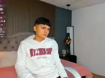 maxii18_ — GOAL: CUM SHOW [695 tokens remaining] Welcome to my room! #twink #lovense #young #shy #18