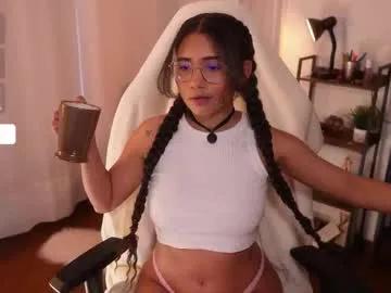 melanieryann_ — show tits [47 tokens left] Hi, I'm Mel. my favorite tip 22,100,555... follow me please #latina #ebony #bigboobs #new #feet