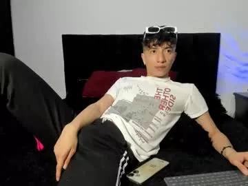 Freechat mhatias_ on Chaturbate