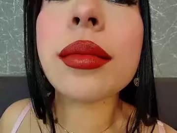 Freechat mia_roux13 on Chaturbate