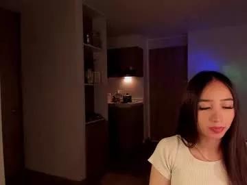 Freechat mikeyvioleta on Chaturbate