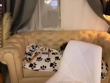 Freechat mirafalls on Chaturbate