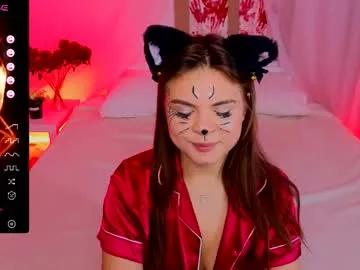 miss_delia — What's under the fur coat? Hello my kittens!Welcome to my retro party #bigboobs #stockings #mature #curvy #feet [95 tokens remaining]