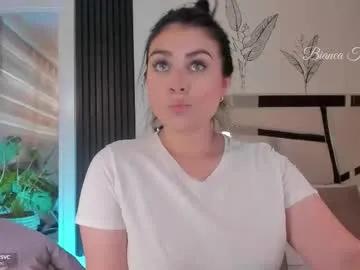 missbianca1 — Panty off + Play fingers  [103 tokens left] #latina #natural #squirt #bigclit #blowjob