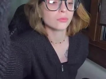 Away mollydangerous on Chaturbate