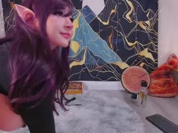 Freechat mollyflwers on Chaturbate