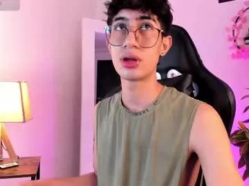 Freechat novawheeler on Chaturbate