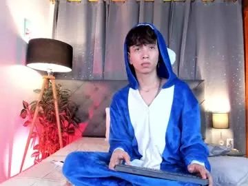 Freechat novaybrian on Chaturbate