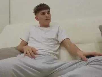 reeves_bae — GOAL: invite a friend [444 tokens remaining] Welcome to my room! #feet #blonde #redhead #lovense #new