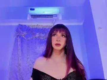Freechat reginarose on Chaturbate