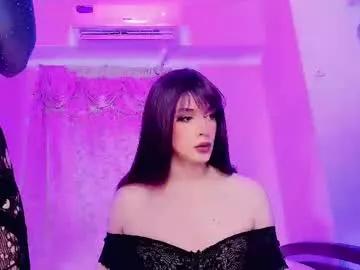 Freechat reginarose on Chaturbate