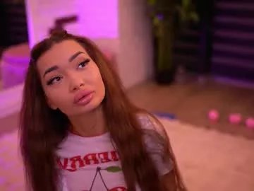 Freechat sashaferrera on Chaturbate