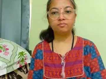 Freechat sexyniharika on Chaturbate