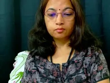 Freechat sexyniharika on Chaturbate