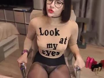 show_must_goon — GOAL: make me feel happy inside1 [1479 tokens remaining]  hi guys  if u makee me feel good - i show u something hot!!fav number 11/111/1111 #pantyhose #bigpussylips #hairy #cuckold #c2c