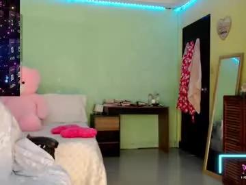 slutty_asian on Chaturbate