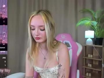 susan__clark — GOAL: make my ass red with spanks [99 tokens remaining] Welcome to my room! Im Annie I'll be glad to fun you #shy #smalltits #anal #lovense #brunette