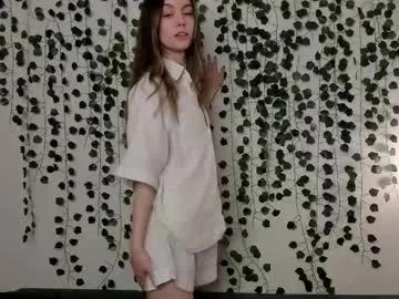 sweet_and_flirt — HI Alice is back! Welcome to my room ^^ Goal: Underboobs #new #18 #teen #shy #natural [52 tokens remaining]