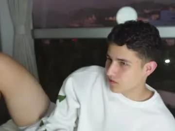 Freechat theohawke_ on Chaturbate