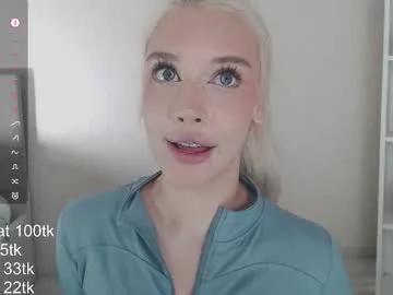 vickyfuckingdoll on Chaturbate