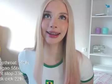 vickyfuckingdoll on Chaturbate