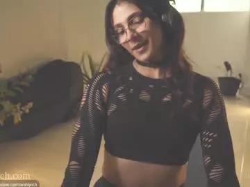 zarahlynch on Chaturbate 