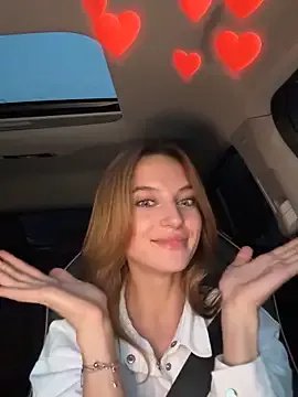 Freechat -AngelAri- on StripChat