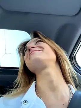 Freechat -AngelAri- on StripChat