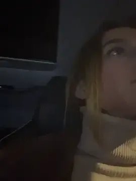 Freechat -AngelAri- on StripChat