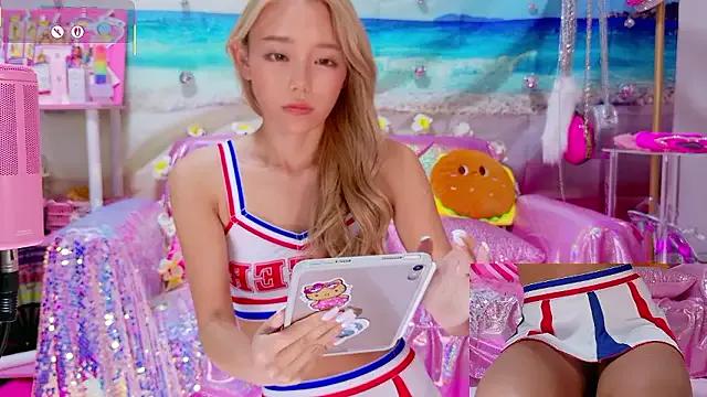 -LOCOMOCO- — Group on StripChat