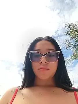 -VICKKY on StripChat